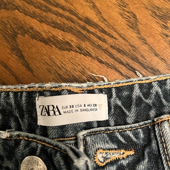 Zara Jeans - Picture 2 of 15